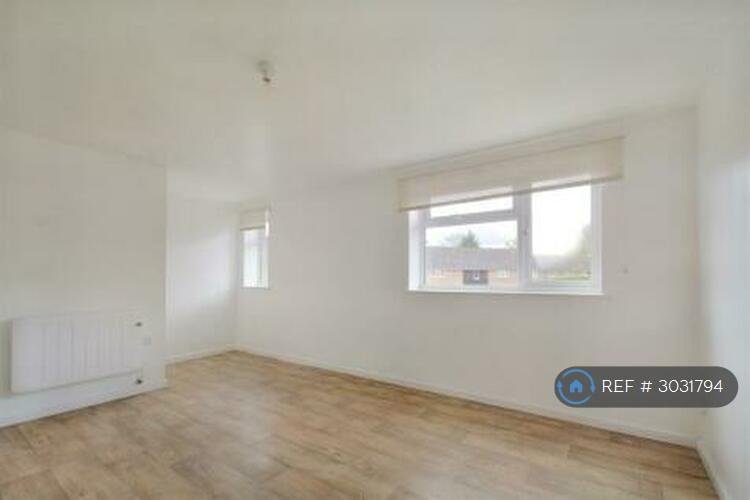 Apartment in Nottingham, Chilwell - View 5