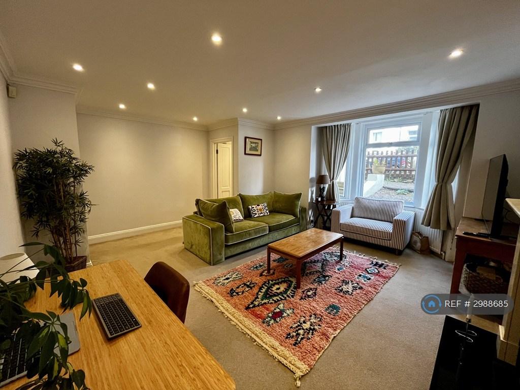 Apartment in London - View 2