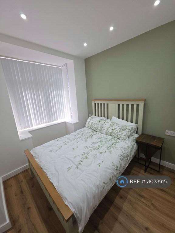 House in Smethwick - View 3