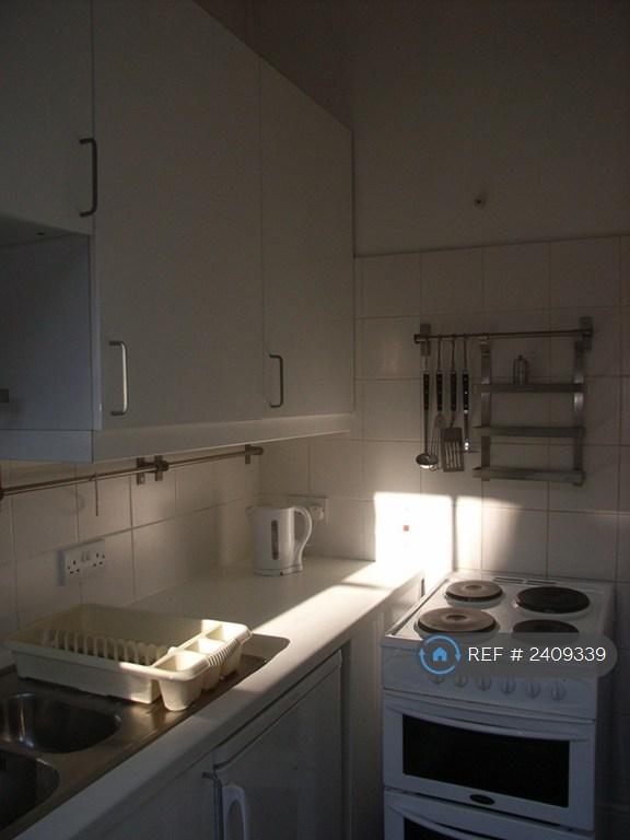 Apartment in London - More