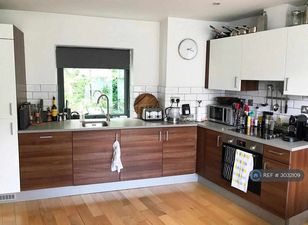 Apartment in London - View 3