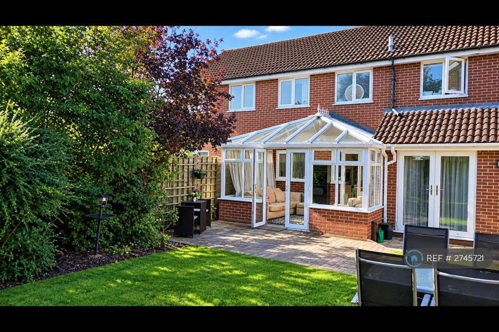 House in Reading, Lower Earley, Earley - View 2