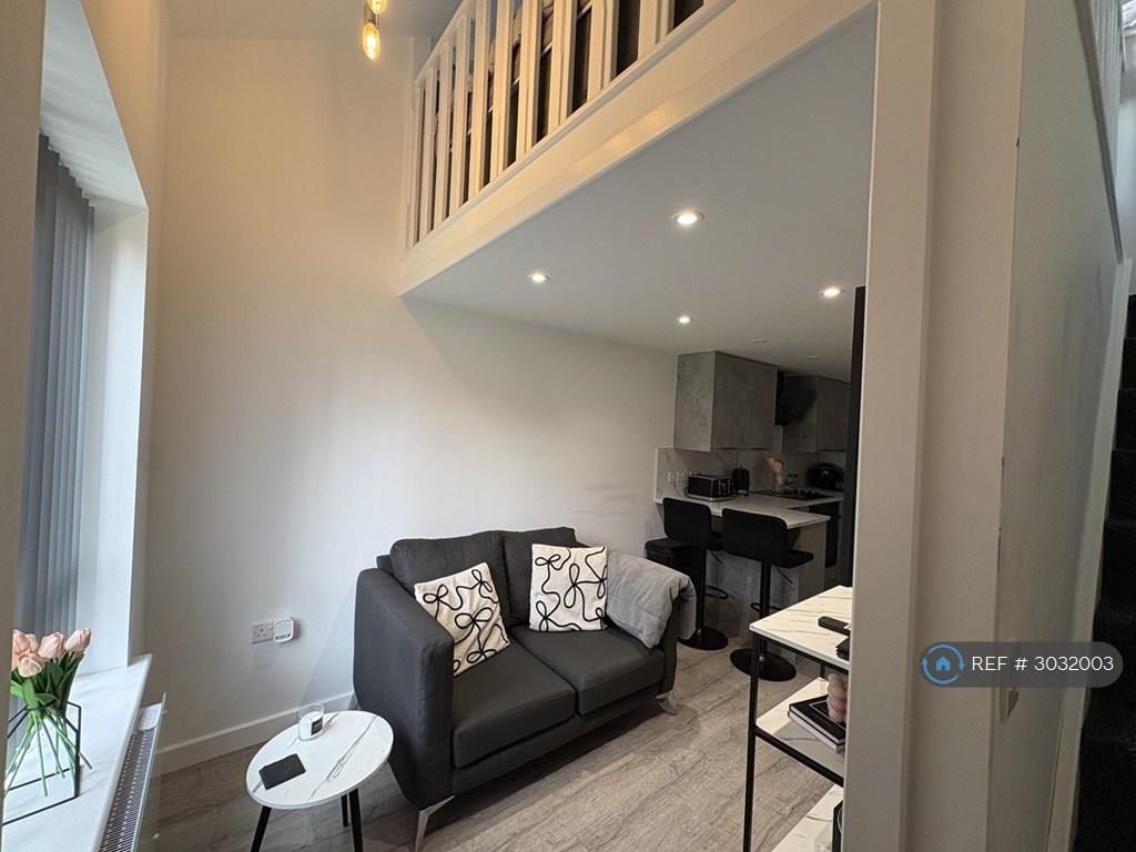 Apartment in Liverpool - View 3