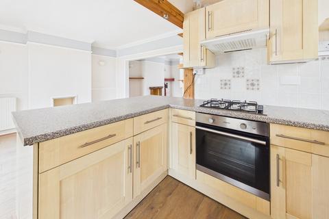 3 bedroom semi-detached house to rent, Wembury Road, Plymouth PL9