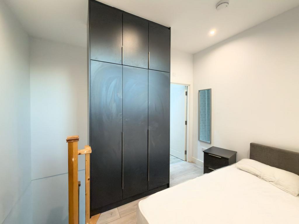Apartment in Leicester - View 5