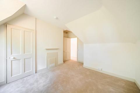 2 bedroom cottage to rent, King Johns Walk, London, SE9