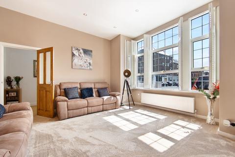 4 bedroom semi-detached house for sale, Mitcham Lane, London SW16