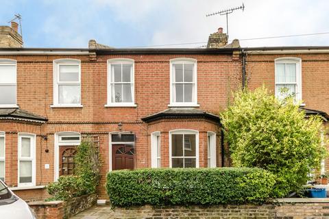 3 bedroom terraced house to rent, Heron Road, St Margarets, Twickenham, TW1