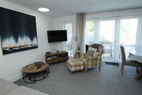 2 bedroom chalet to rent, Serenity Gardens, Poole, BH12