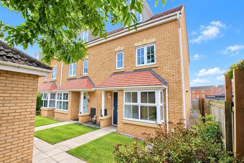 4 bedroom semi-detached house for sale, Fescue Close, Stockton-On-Tees, TS18