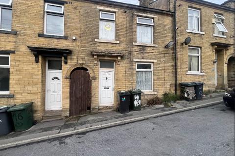 2 bedroom terraced house for sale, Hart Street, Bradford BD7