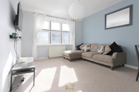 2 bedroom flat for sale, Bayview Road, Dundee DD2