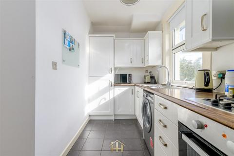 2 bedroom flat for sale, Bayview Road, Dundee DD2