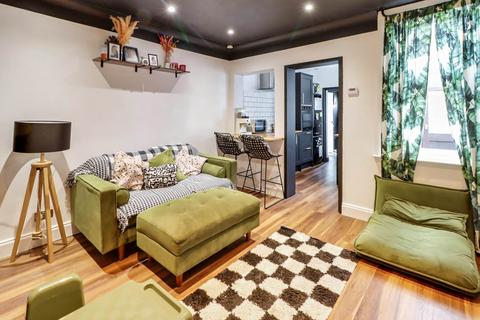 3 bedroom terraced house for sale, Liverpool Road, Reading