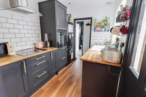 3 bedroom terraced house for sale, Liverpool Road, Reading