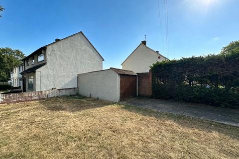 Redruth Gardens, Romford