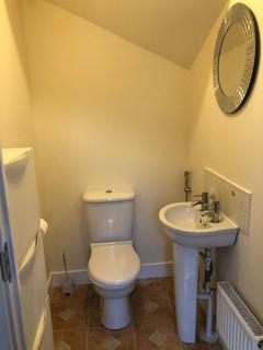 3 bedroom house to rent, Charles Church Walk, London, IG1