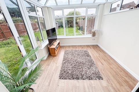 4 bedroom semi-detached house for sale, Axwell Drive, Blyth NE24