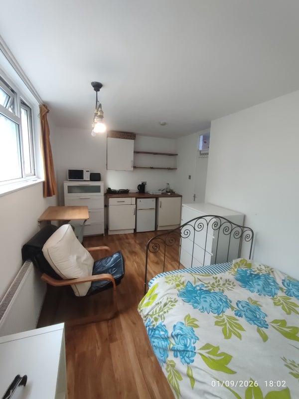 Apartment in London - View 2