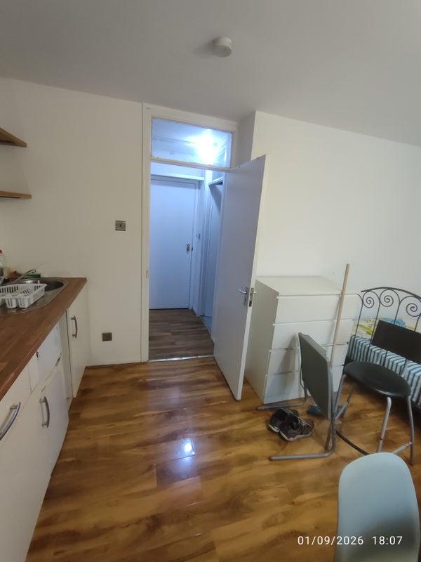 Apartment in London - View 3