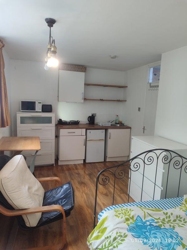 Apartment in London - View 5