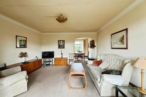3 bedroom semi-detached house for sale, Lindale Avenue, Oldham