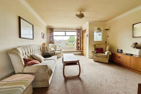 3 bedroom semi-detached house for sale, Lindale Avenue, Oldham