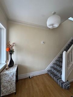 5 bedroom detached house to rent, Bingham Road, Bournemouth