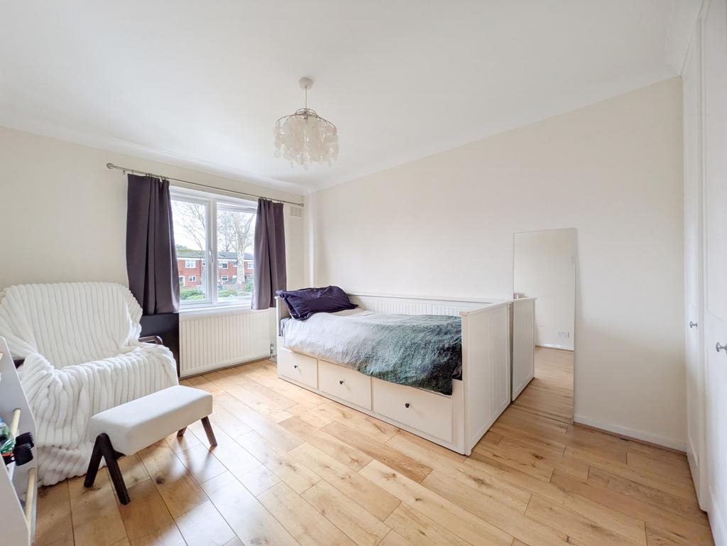 House in London, Blackheath Cator Estate, Kidbrooke - View 3