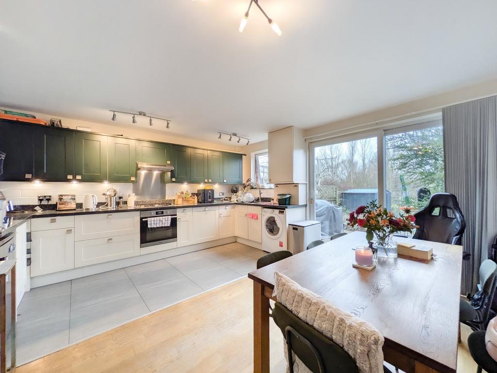 House in London, Blackheath Cator Estate, Kidbrooke - More