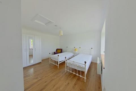 2 bedroom bungalow to rent, 105 Portskerra,