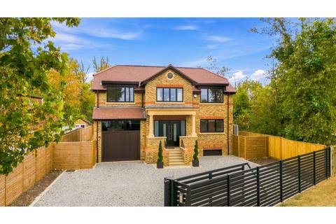 5 bedroom detached house for sale, The Avenue, Staines-upon-Thames, TW19