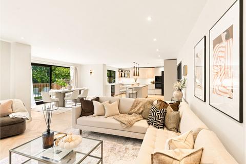 5 bedroom detached house for sale, The Avenue, Staines-upon-Thames, TW19