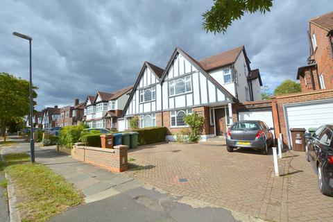 Sherington Avenue, Hatch End