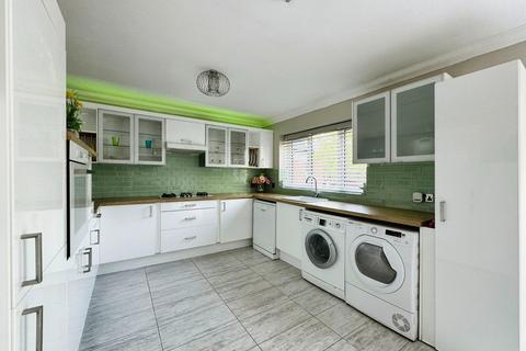 4 bedroom detached house for sale, Riverside Cottage, Gwellyn Avenue, Kinmel Bay, LL18 5HR