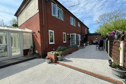 4 bedroom detached house for sale, Riverside Cottage, Gwellyn Avenue, Kinmel Bay, LL18 5HR