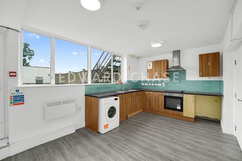 House of multiple occupation to rent, *En-Suite Room, All Bills Included, High Road*