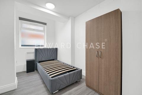 House of multiple occupation to rent, *En-Suite Room, All Bills Included, High Road*