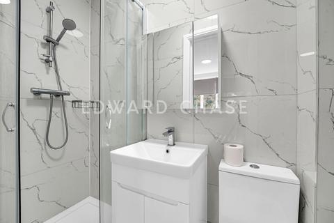 House of multiple occupation to rent, *En-Suite Room, All Bills Included, High Road IG1*