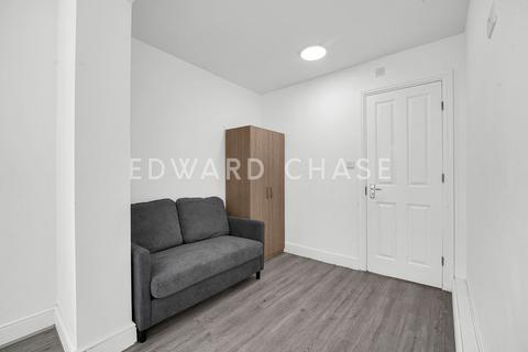 House of multiple occupation to rent, *En-Suite Room, All Bills Included, High Road*
