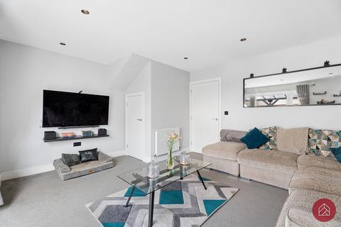 2 bedroom semi-detached house for sale, Stratford Way, Bicester OX26