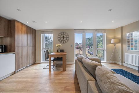 2 bedroom apartment for sale, Hawker Drive, Addlestone KT15