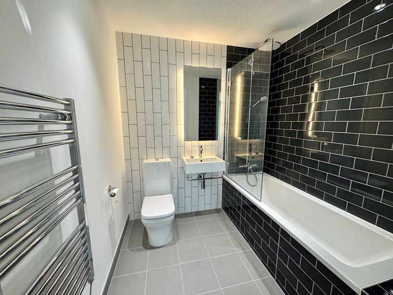 Apartment in London, Royal Wharf, Silvertown - View 5