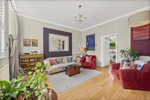 2 bedroom apartment for sale, North Cross Road, East Dulwich, London, SE22