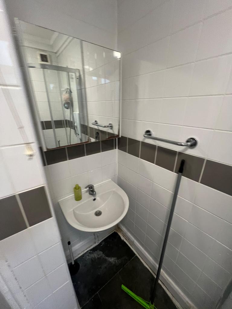 House in London - View 4