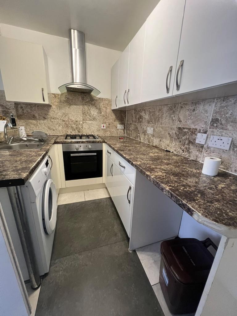 House in London - View 5