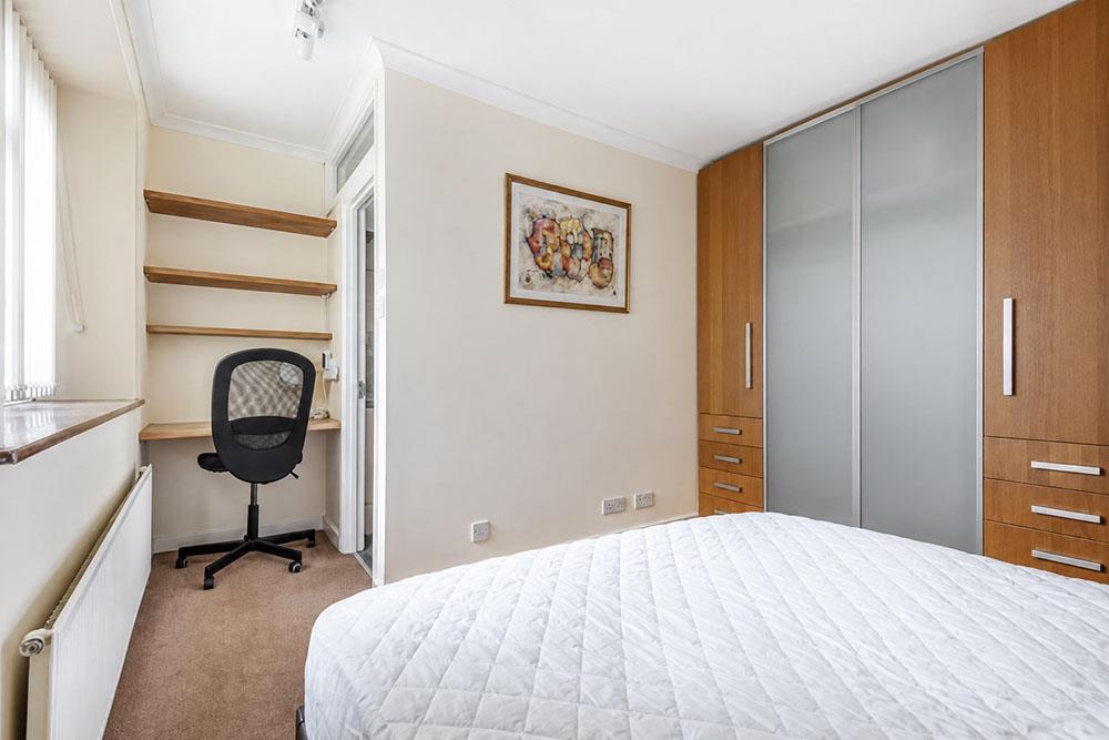 Apartment in London - View 3