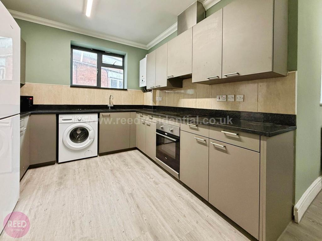 Apartment in Nottingham - View 5
