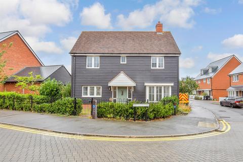4 bedroom detached house for sale, Keepers Cottage Lane, Rochester ME1