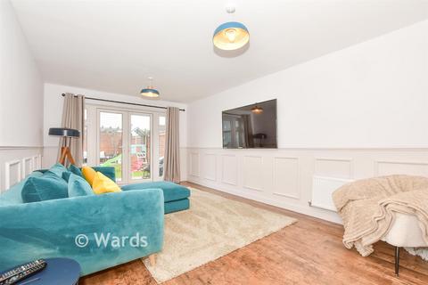 4 bedroom detached house for sale, Keepers Cottage Lane, Rochester ME1